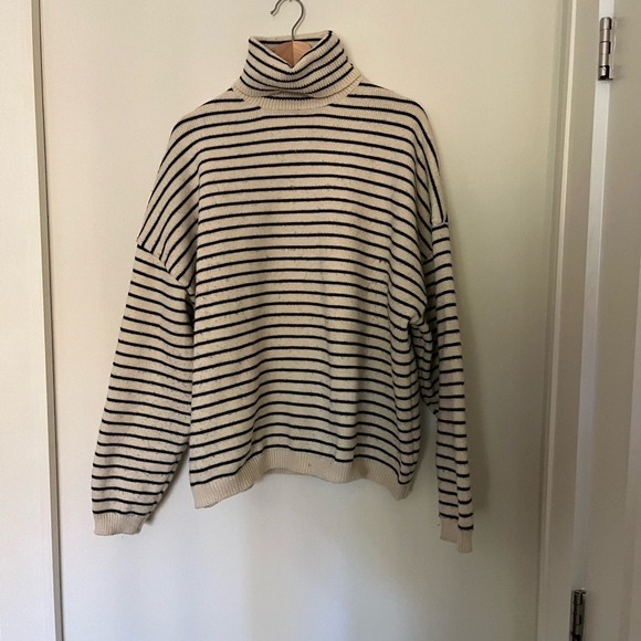Sweaters - oversized wool handknit striped turtleneck